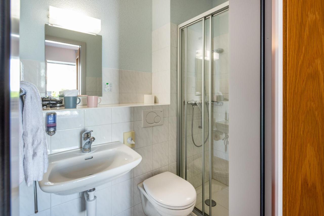 Baeren Self Check-In Hotel Solothurn Rum bild