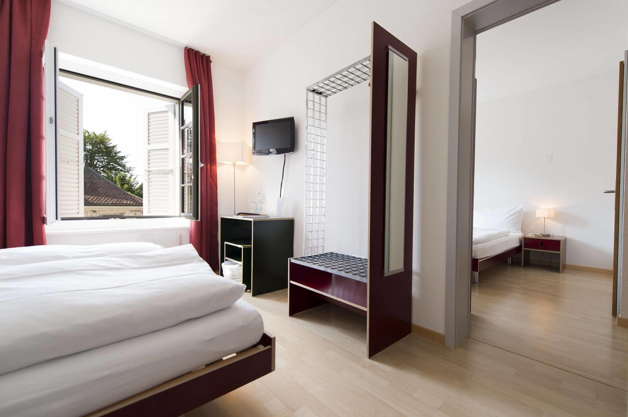 Baeren Self Check-In Hotel Solothurn Exteriör bild